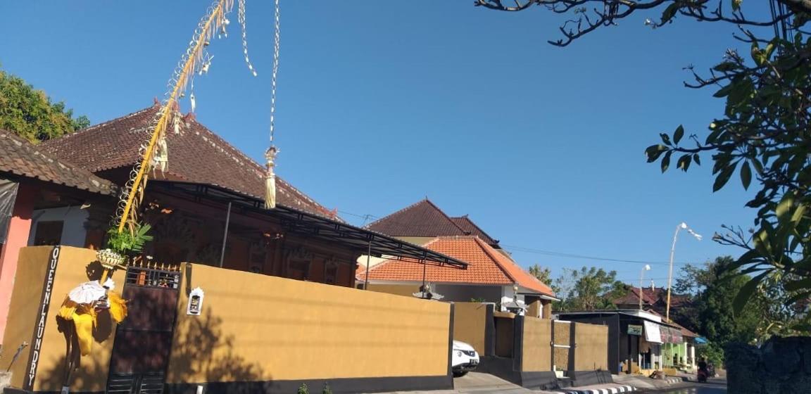 Queen Guest House Tulamben Exterior foto